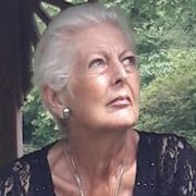 Hélène Vandebriel