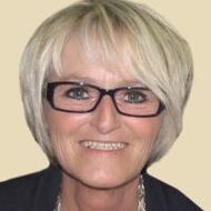 Julienne ( Jetje ) LOWIE