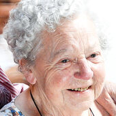 Huguette DERBAUDRENDHIEN