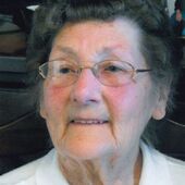 Suzanne VANHOVERBERHE