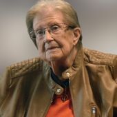 Monique Van Bruaene